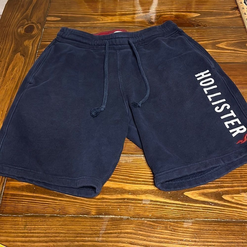 HOLLISTER Mens Navy Fleece Embroidered Shorts